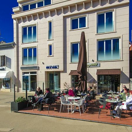 Apartments Riva-Interauto Умаг Экстерьер фото