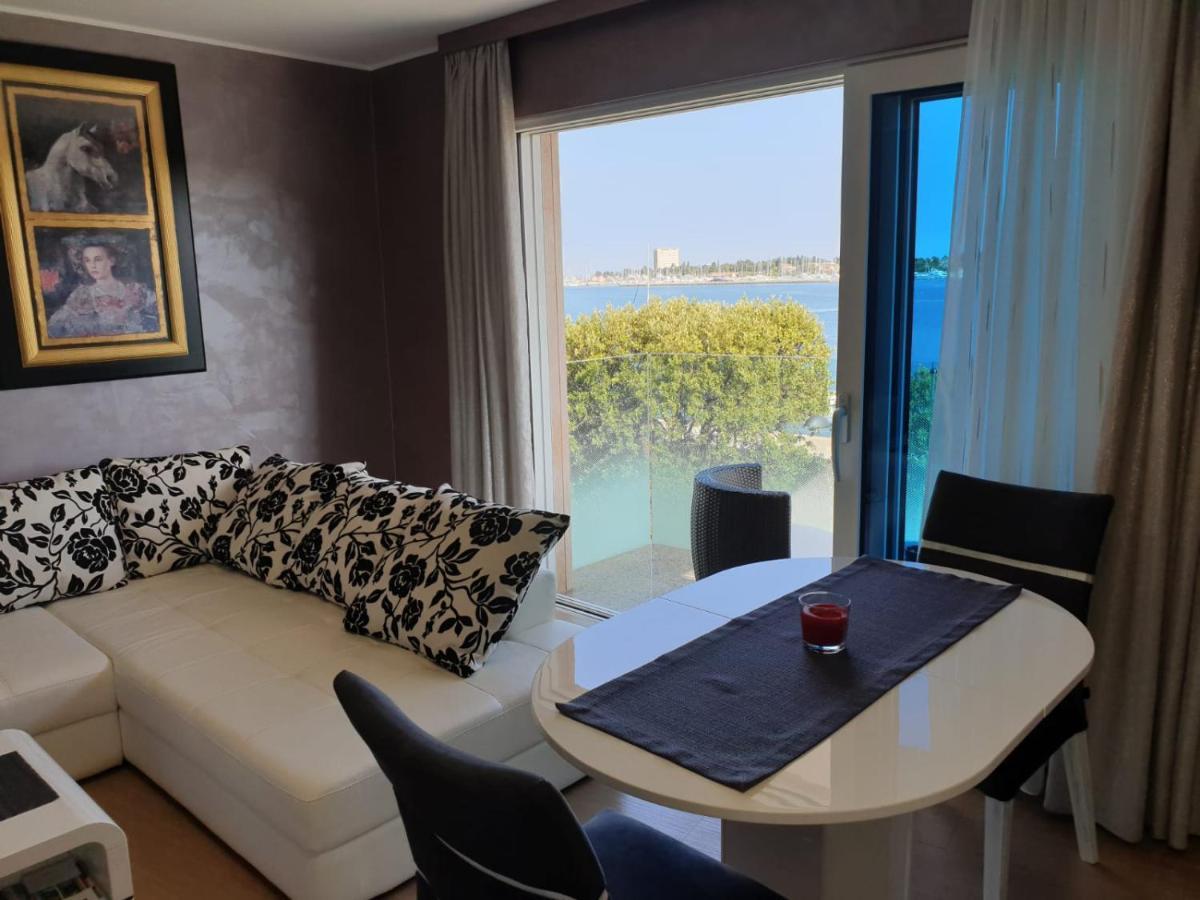 Apartments Riva-Interauto Умаг Экстерьер фото