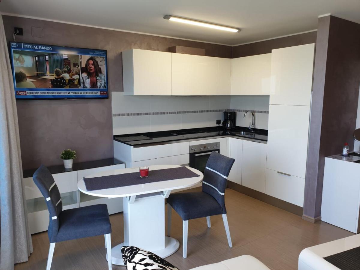 Apartments Riva-Interauto Умаг Экстерьер фото