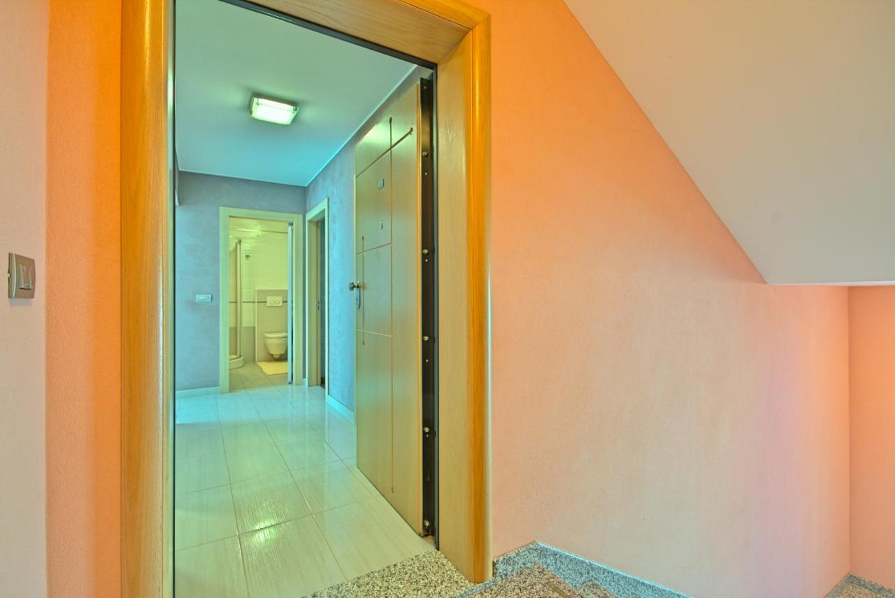 Apartments Riva-Interauto Умаг Экстерьер фото