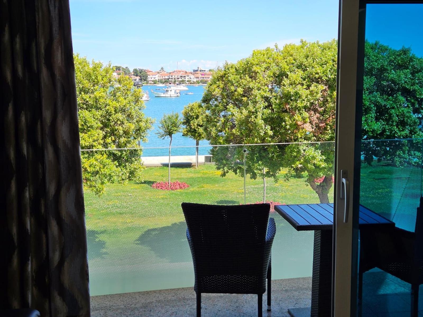 Apartments Riva-Interauto Умаг Экстерьер фото