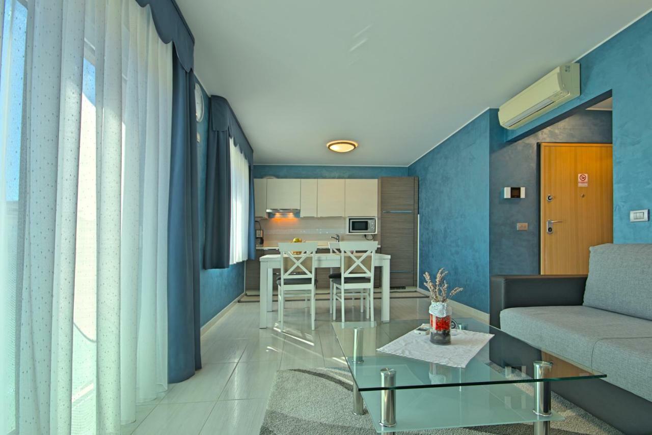 Apartments Riva-Interauto Умаг Экстерьер фото